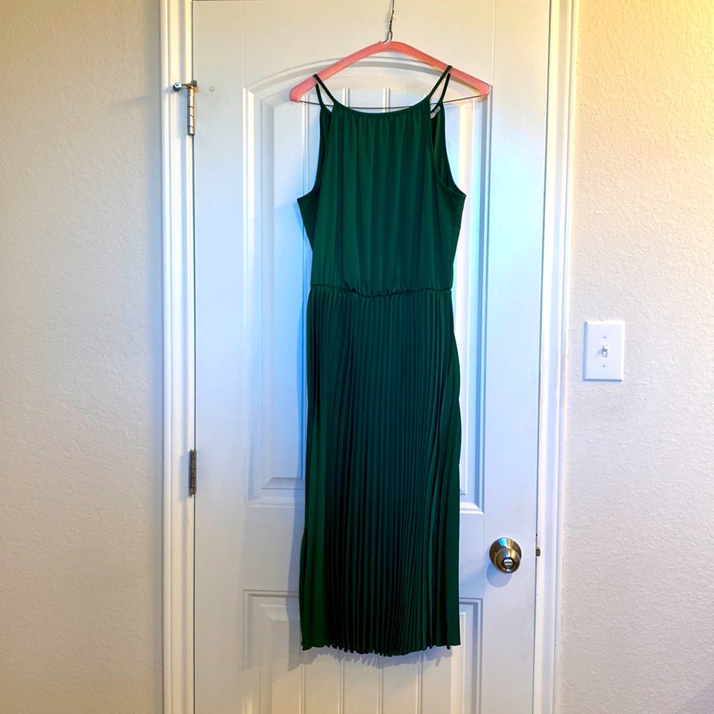 Green pleated dress